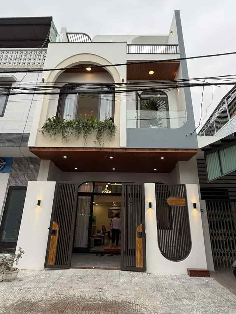 Bán nhà 2 tầng đường Hoà Minh 15