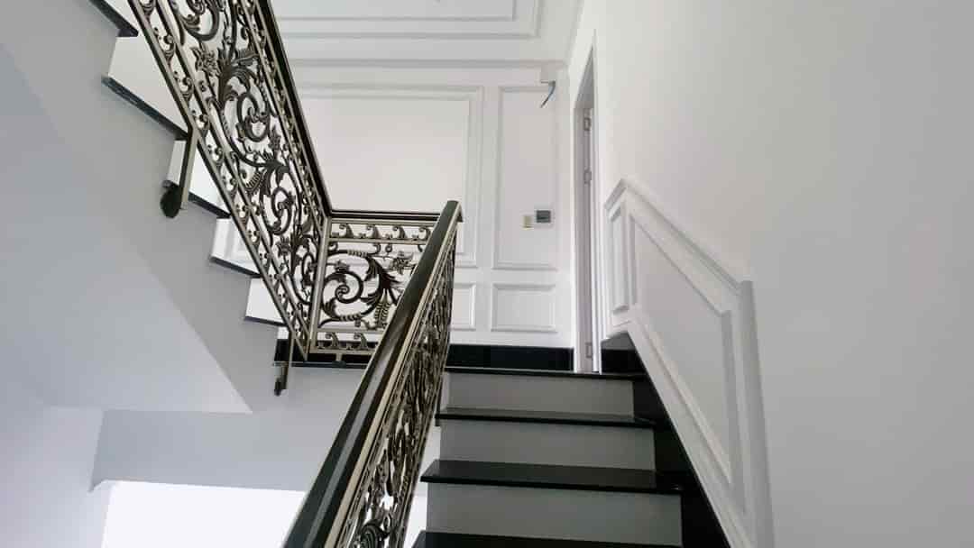 Nhà phố kinh doanh mặt tiền Quốc lộ 14 100m2 cách HCM chỉ 25 phút