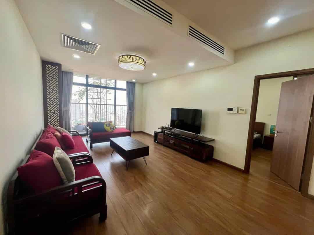 Cho thuê căn hộ 148m2 toà Discovery 302 Cầu Giấy