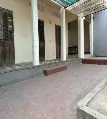 Cho thuê nhà mái bằng có sân vườn số 4 ngõ 406 đường Xuân Phương, Nam Từ Liêm