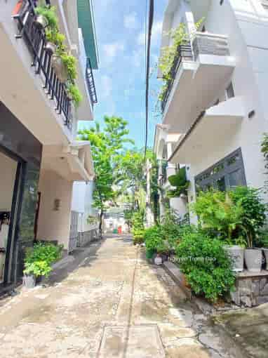 Cho Thuê Nhà 6 Phòng, Thoáng Mát, An Ninh – Thạnh Mỹ Lợi, Thủ Đức
