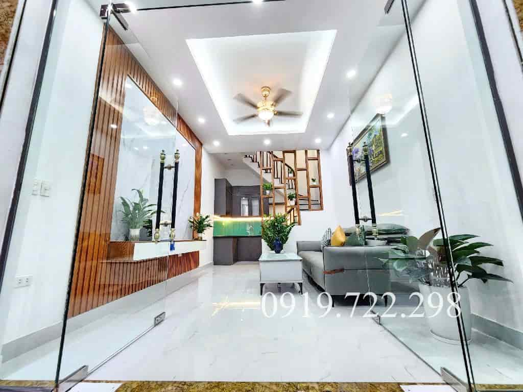 NHÀ 5 TẦNG, CẦU THANG GỖ LIM, PHỐ TRƯỜNG CHINH, GẦN NGÃ TƯ ĐẠI LA, GIẢI PHÓNG, NHỈNH 7 TỶ