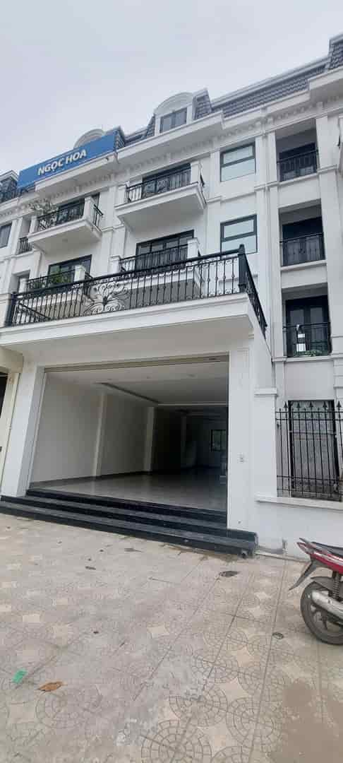 Cho thuê nhà Xuân Phương, 160m2, 5 tầng, thông sàn làm văn phòng, kho dược