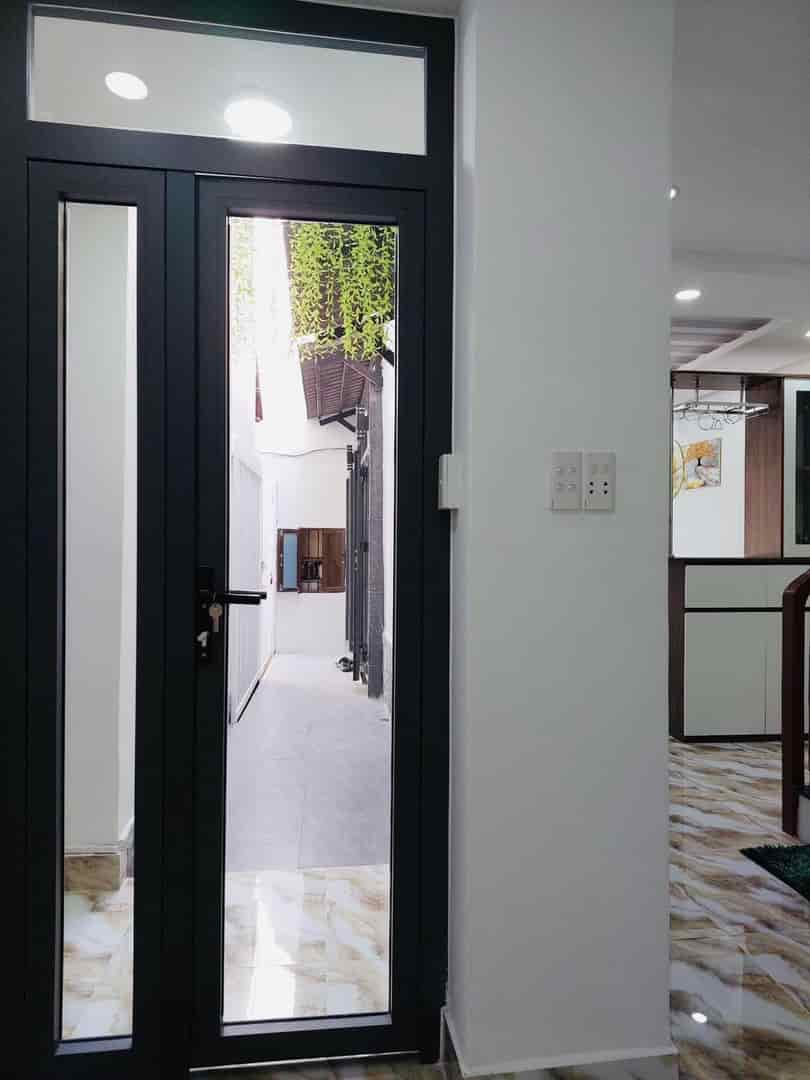 Bán gấp căn nhà Liên Phường, Phước Long B, quận 9 giá 3tỷ400tr SHR