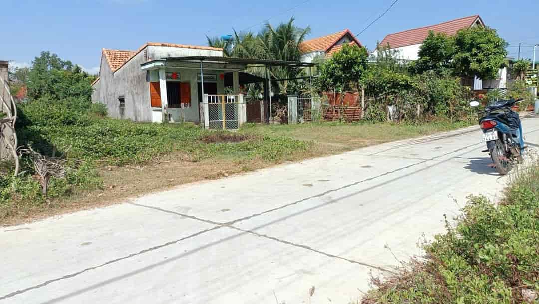 Bán đất nằm ngay 2 trường học Ninh Đa Ninh Hòa giá chỉ 5tr1