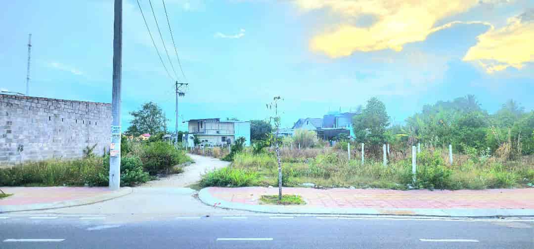 Bán đất 2 mặt tiền đường D30 Vĩnh Hiệp Nha Trang