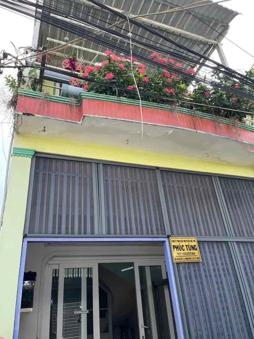 BÁN NHÀ 1 TRỆT 1 LẦU ĐÚC – SỔ HỒNG RIÊNG – GẦN CHỢ PHÚ LẠC - BÌNH CHÁNH