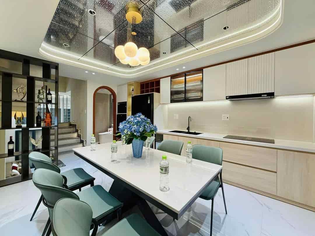Bán siêu phẩm HXH vào nhà, đường số 9, p.16, GV, DT 50m2, 5 tầng, nội thất xịn sò, thiết kế cực đẹp