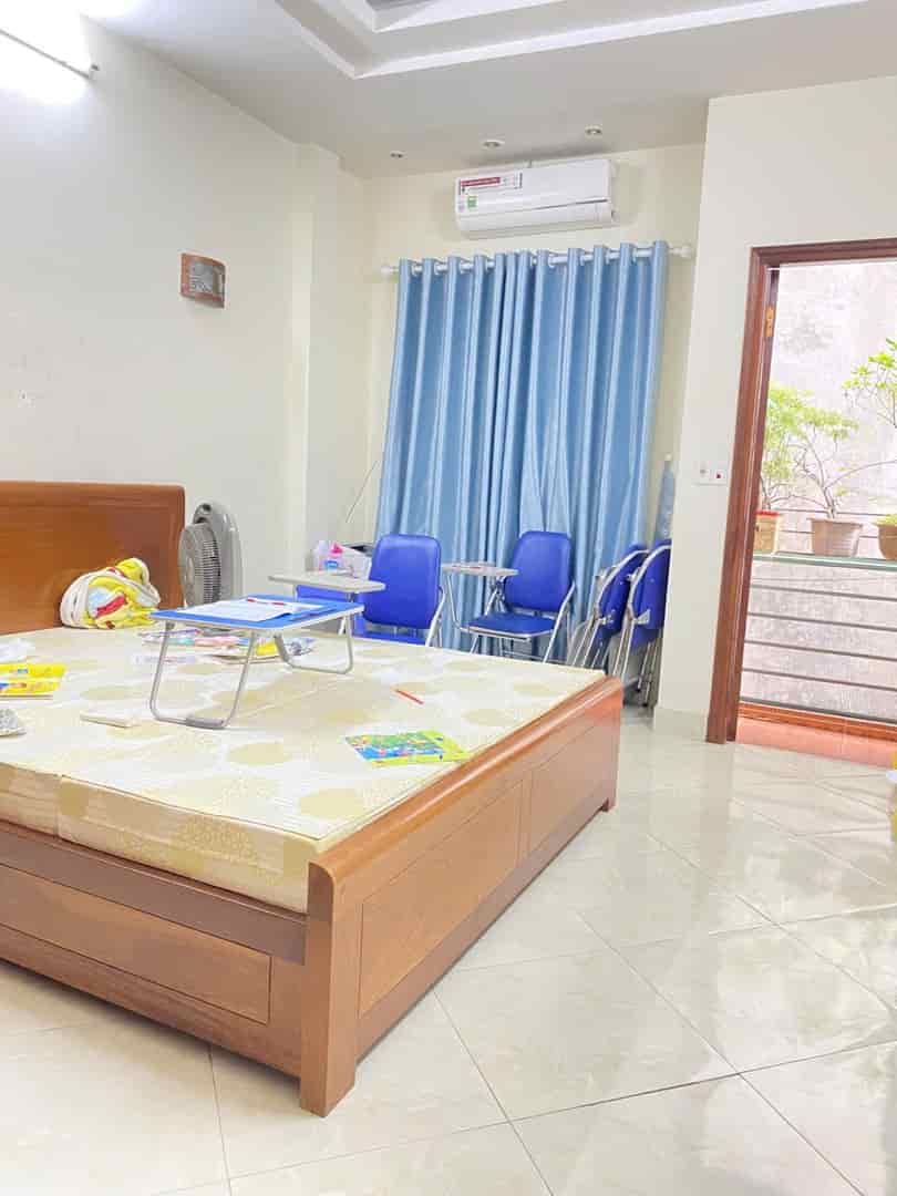 Cho thuê nhà Nguyên căn tại Ngõ 91 Hoàng Mai, 5 tầng, 40m2, 3 ngủ, 3 WC, 12 Triệu