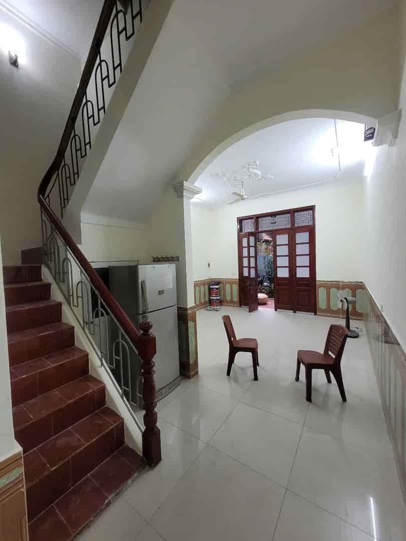 CẦN CHO THUÊ NHÀ NGÕ 89 THANH LÂN, 70M2, 3 TẦNG, 3 PN, 10 TRIỆU