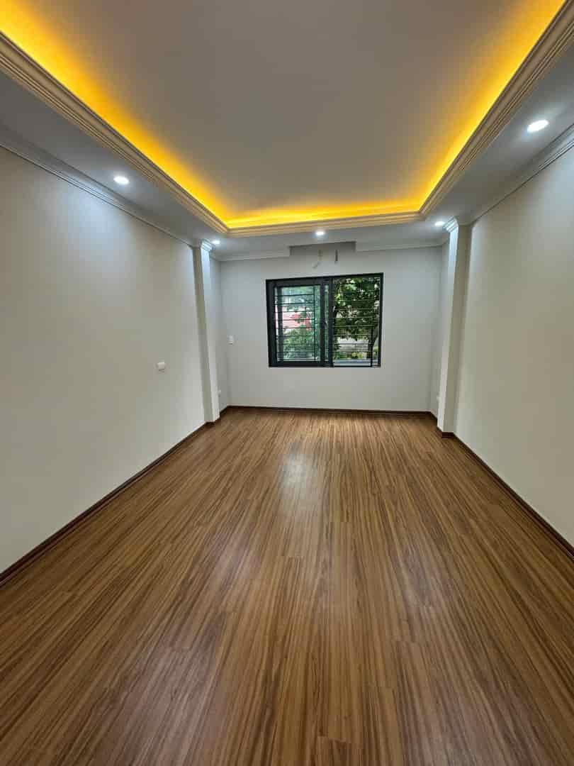 Cho thuê nhà ngõ 281 Trương Định, 35m2, 5 tầng, 15 Triệu - cho ở nhóm tối đa 6 người