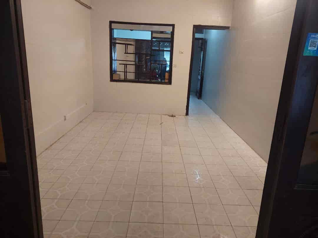 Cho thuê nhà Tập thể B9 Kim Liên, 3 tầng, 12 Triệu vừa ở vừa kinh doanh