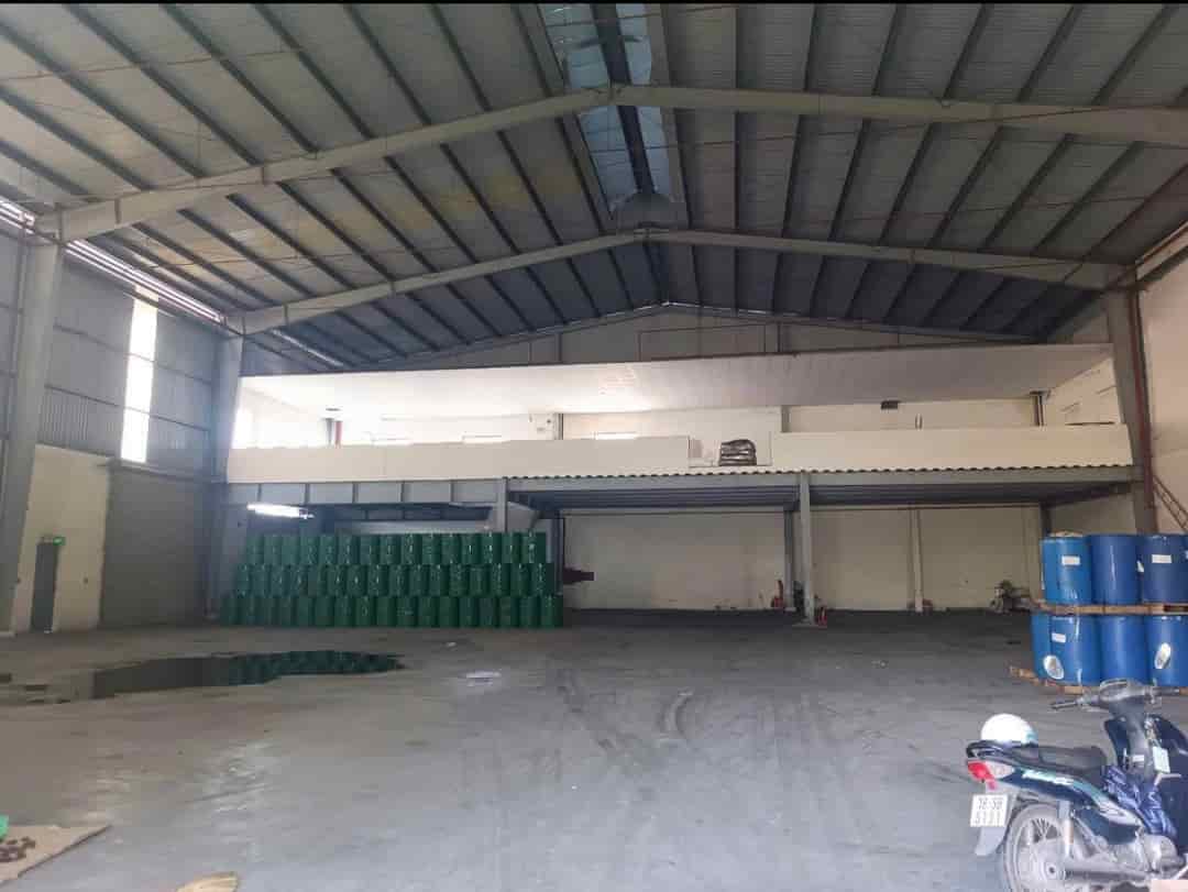 Cho thuê kho bãi  xưởng 2400m2 gần Ql1A, An Phú Đông Quận 12