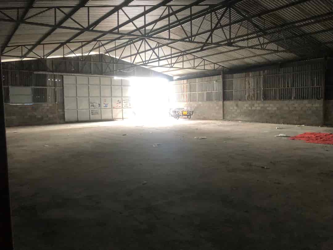 Xưởng cho giá rẻ 1300m2 Thạnh Xuân Quận 12