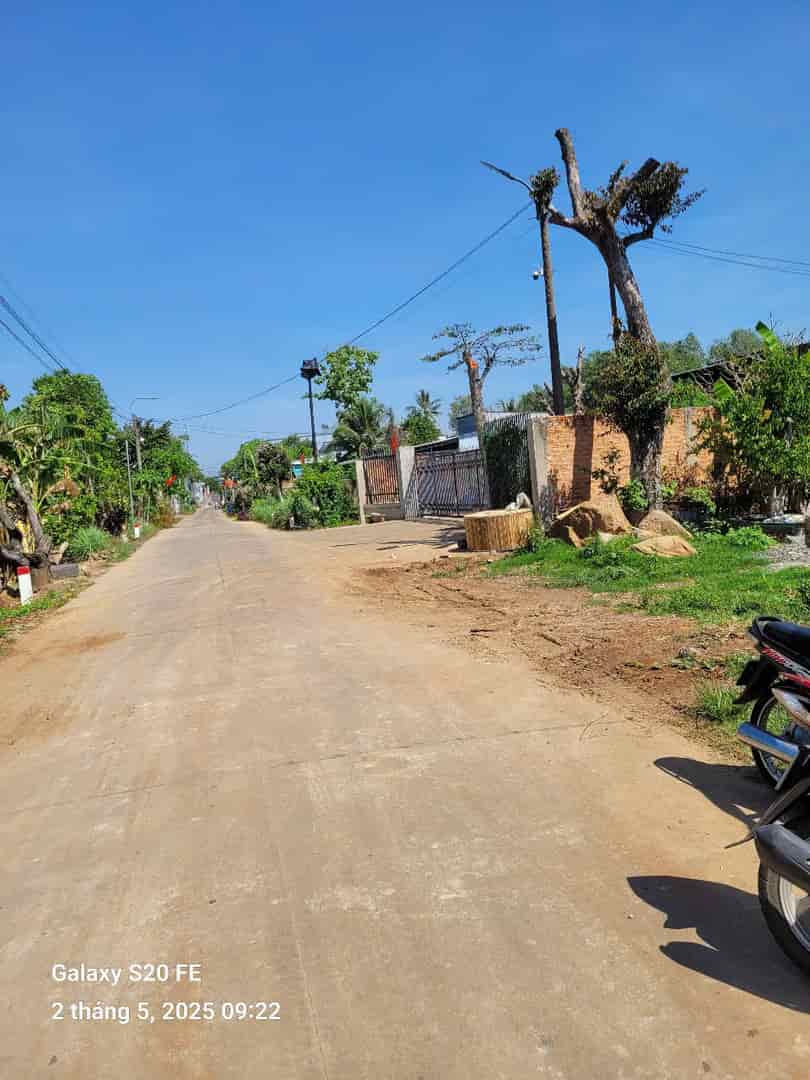 Bán nhanh lô đất 1 sẹc Quốc lộ 20- ngay chợ 115 đi vào