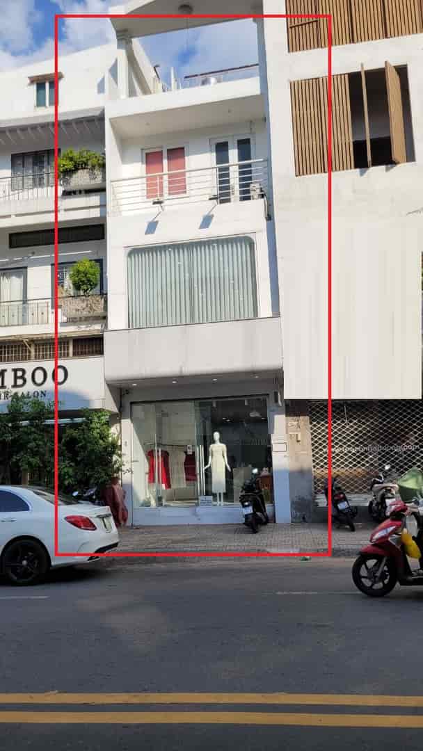 Bán nhà MT ngay Vạn Hạnh Mall, P.12, Q.10, 4,2x16m(4 tầng), gía 30 tỷ