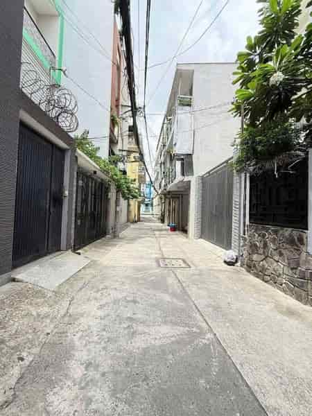 Nhà HXH Đường Đất Thánh Phường 6 Quận Tân Bình .