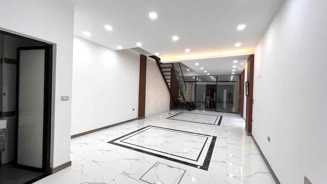 Cho thuê nhà liền kề KĐT Văn Phú Hà Đông 90m2 4T 6pn full nội thất kinh doanh văn phòng ô tô đỗ , gần chợ