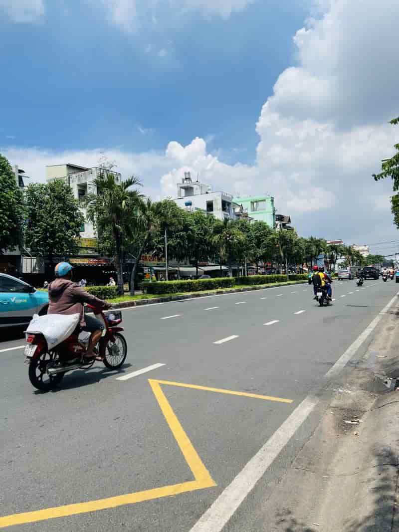 Bán nhà Mặt tiền Tô Ký, ngay Chợ Cầu, Quang Trung, 969m2 (11/24x58m) Cấp 4, 95 tỷ