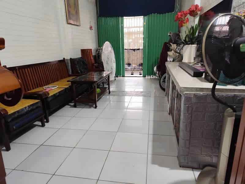 Bán nhà Mặt tiền Nguyễn Ảnh Thủ - gần ngã tư Tô Ký, 8,5x20m, Cấp 4- tiện xây, 13,9 tỷ