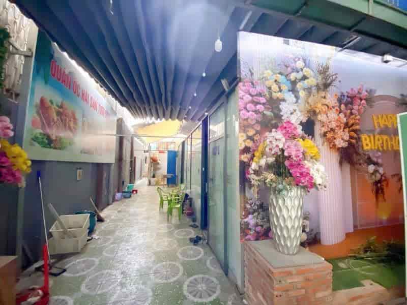 Bán nhà Mặt tiền Hoàng Hoa Thám - Cộng Hòa, K300, 8x42m, Cấp 4, tiện xây Biulding, 83 tỷ.