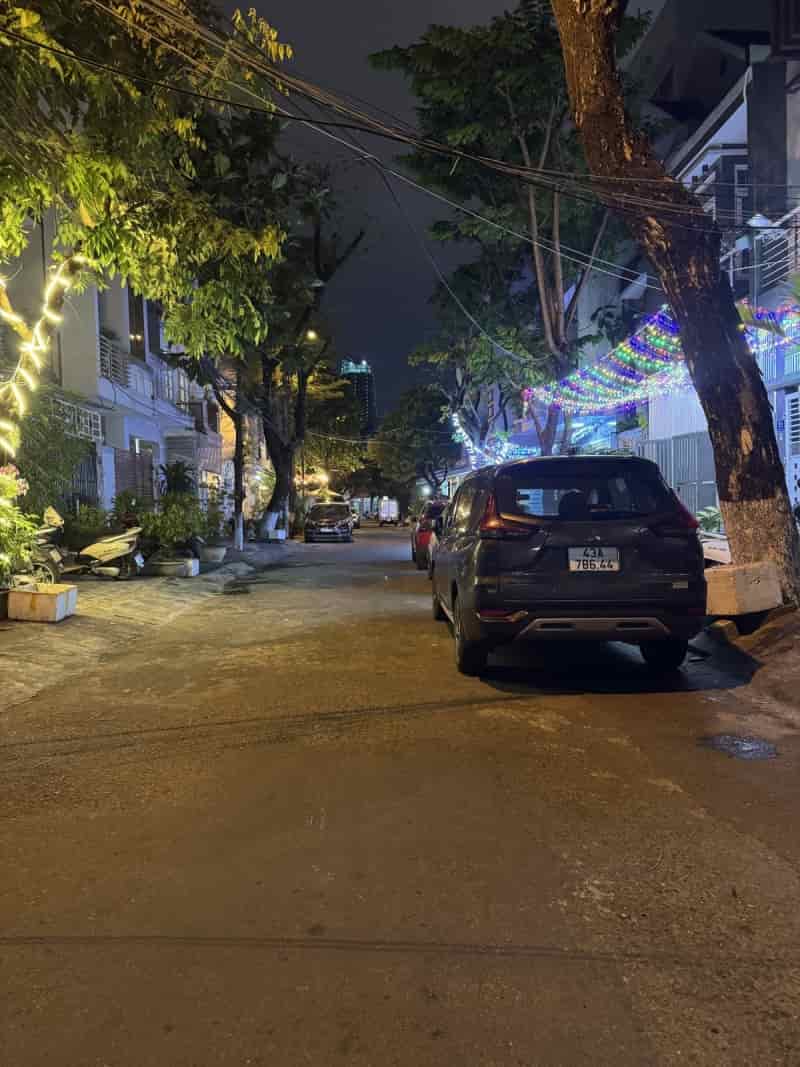 Gần Nguyễn Văn Huyên, CMT8, Ô tô đậu, 65m2, C4,  2 mặt thoáng, ngang 6.5m vuông, 2.59 tỷ