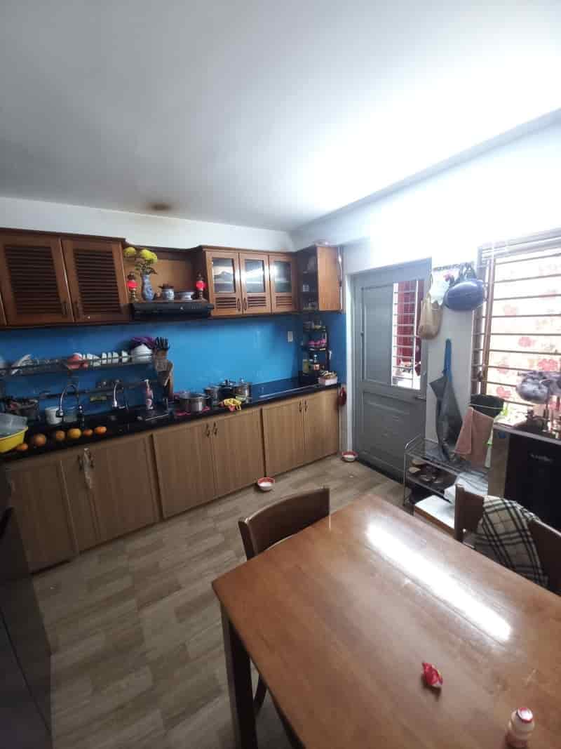 ► Nhà Mặt Tiền Nguyễn Tri Phương đường 10.5m gần Sân Bay, Kinh Doanh , 2.5 tầng thoáng sau nhà, móng 3 tầng,