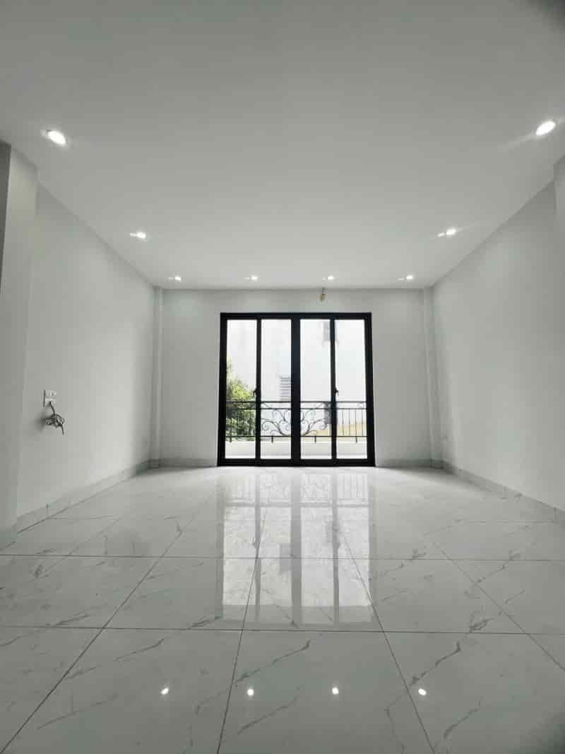 Phan Trọng Tuệ, Thanh Trì, 39m2, 5T, 3 ngủ khép kín, gần ô tô, 5.1 Tỷ