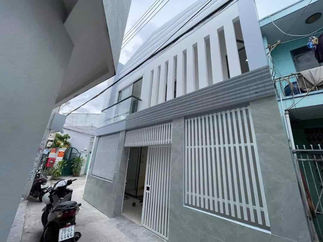 🏡Nhà mới 2 tầng như Vila (Sổ hoàn công . Vị trí đẹp hẻm 3m góc 2 mặt tiền )