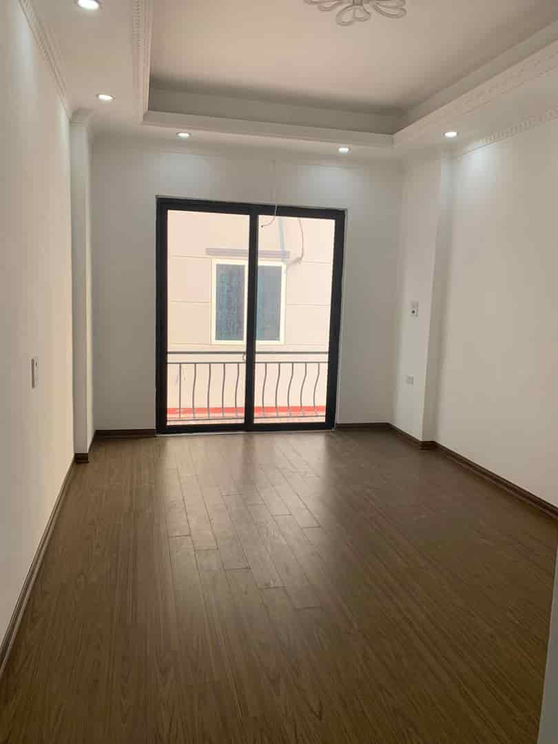 Bá,n Nhà Tân Lập - Đan Phượng, 33m2, 5Tầng, Ngõ nông cách 1 nhà ra ôtô tránh có bãi gửi