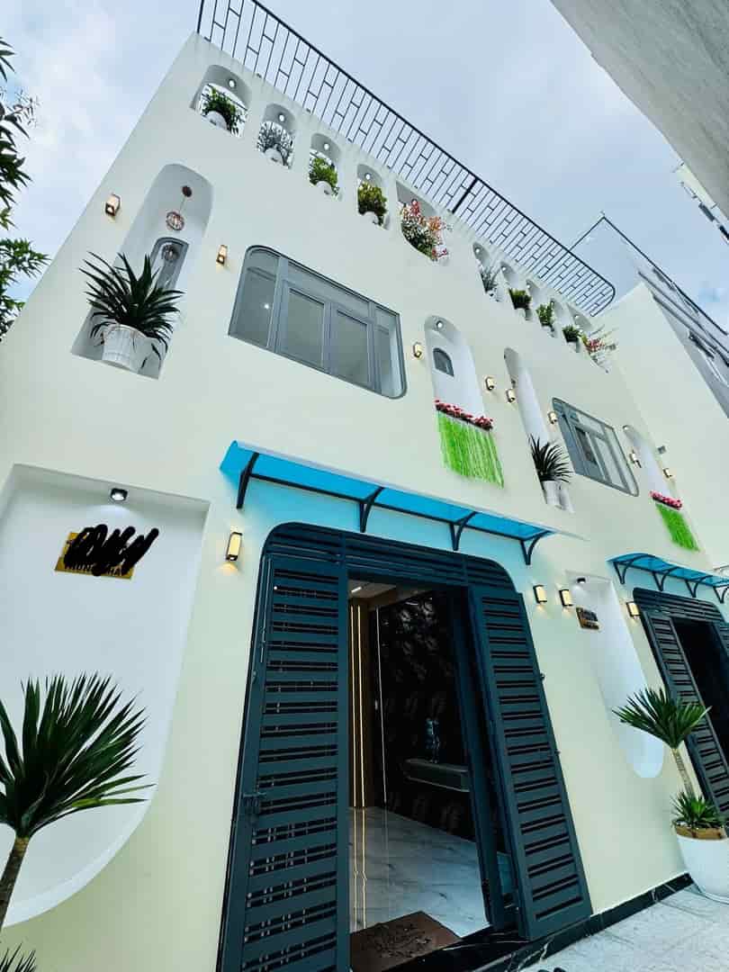 Vỡ nợ bán gấp nhà  đẹp hẻm xe hơi Nguyễn Tri Phương, P4 Q10, 54m², chỉ 3,1 tỷ
