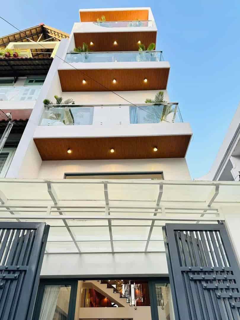 Đi nước ngoài định cư bán gấp nhà ở đường Nguyễn Hồng Đào, phường 14, Tân Bình, giá 2 tỷ 800 triệu