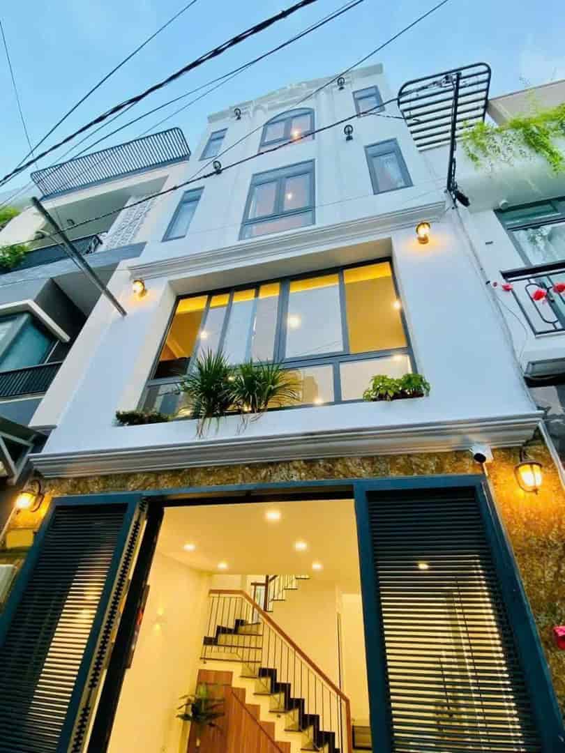 Đi nước ngoài định cư bán gấp nhà ở đường Bà Huyện Thanh Quan, phường 6, quận 3, giá 2 tỷ 500 triệu