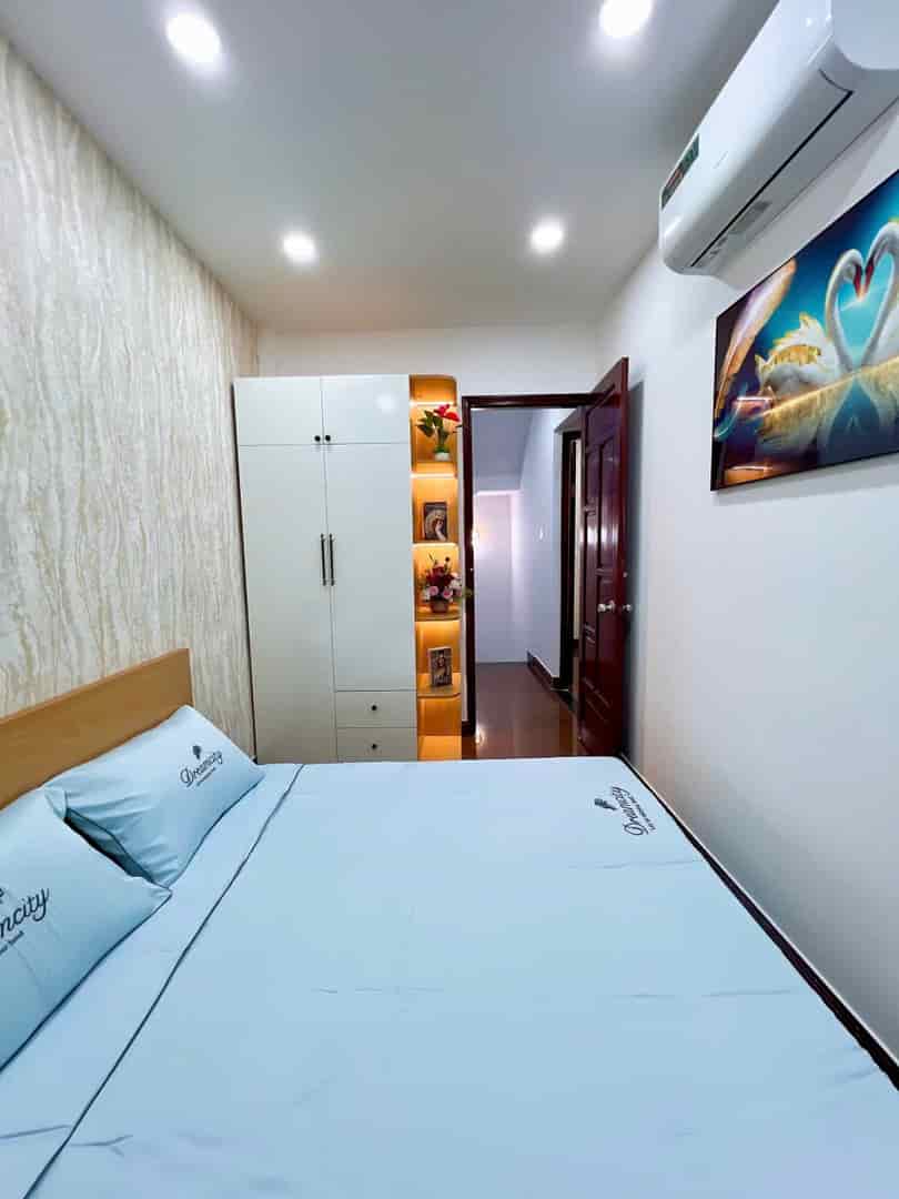 Bán nhà Nguyễn Văn Công, Gò Vấp, 4PN, 3 tầng, hẻm xe hơi, chỉ hơn 4 tỷ