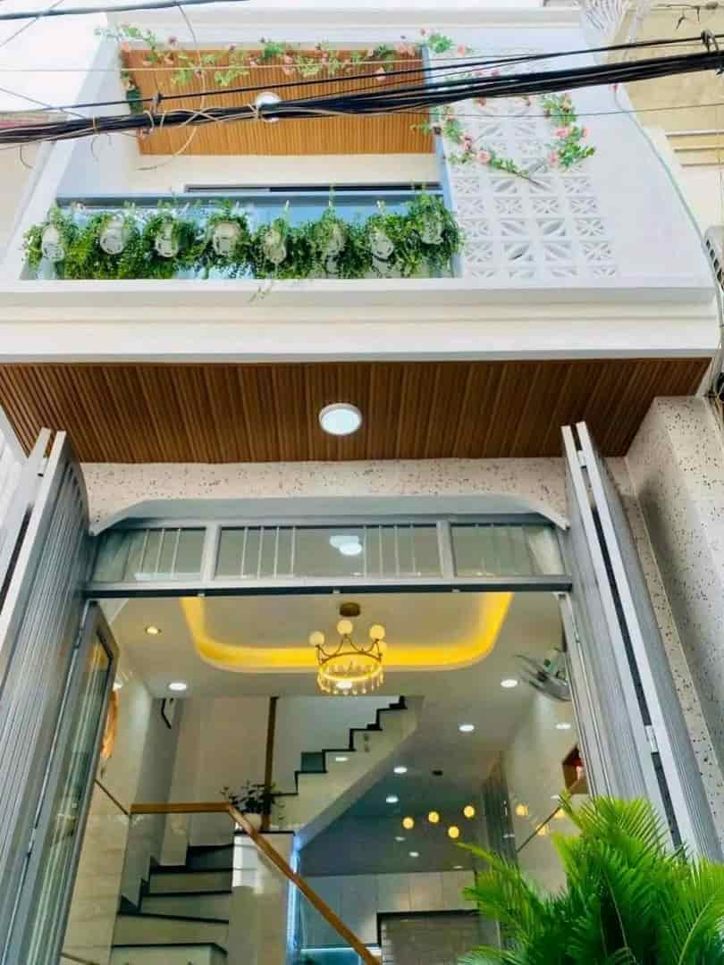 SIÊU ĐẸP! Nhà 50m2 Nguyễn Trãi, Quận 1. Nằm ngay Phố Tây Bùi Viện giá chỉ 4 tỷ 500 nhà có sổ hồng riêng