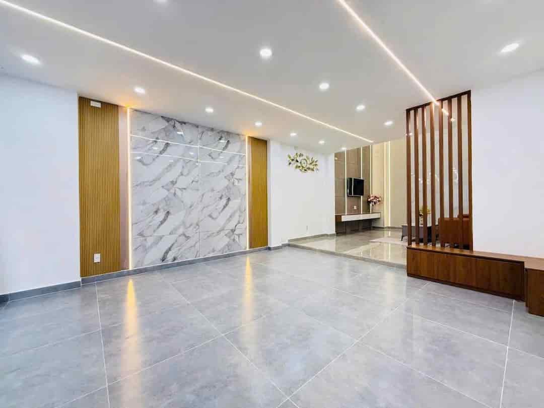 Bán nhà mặt tiền Bàu Cát 2, phường 12, Tân Bình; 4x17m, 4 lầu chỉ 15 tỷ