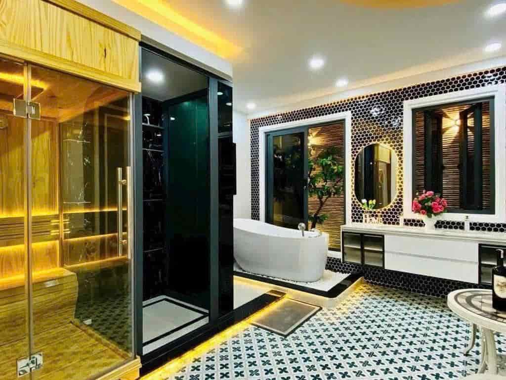 Bán nhà mặt tiền Nguyễn Trọng Tuyển, p1, Tân Bình (4*20) nở hậu tài lộc