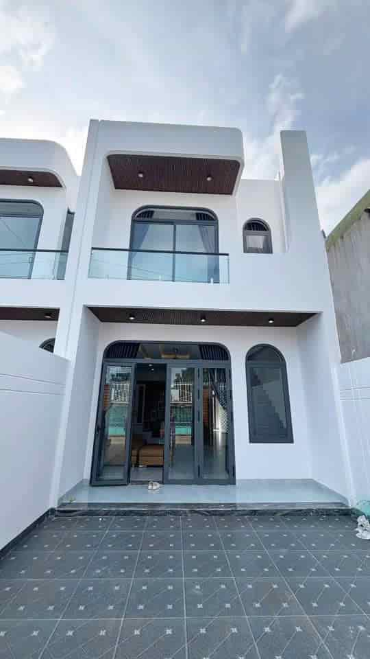 BÁN CĂN 1 TRỆT 1 LẦU tự nhiên đẹp sẵn TP BIÊN HÒA