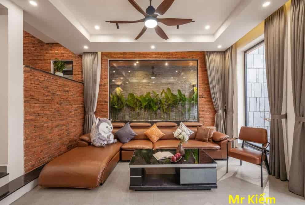 Cần bán biệt thự nghỉ dưỡng bên Biển Khuê Mỹ, Ngũ Hành Sơn, 204m2, ngang 7.6m, dòng tiền cao