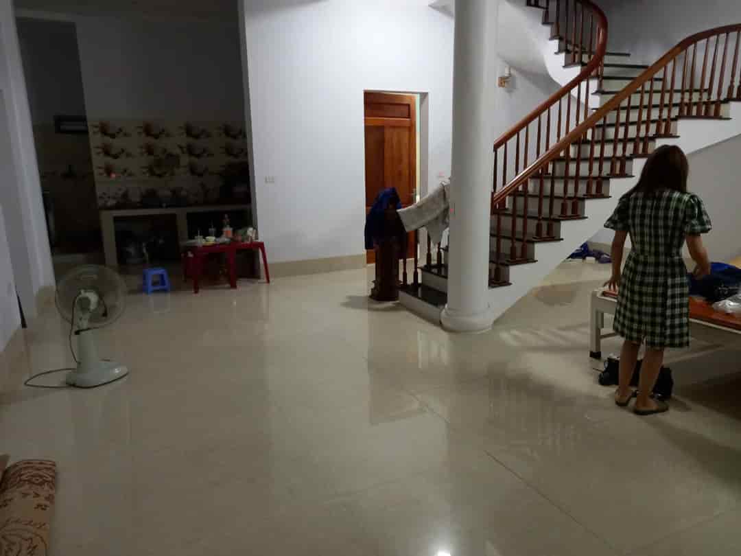 BÁN ĐẤT TẶNG NHÀ 2 TẦNG CÒN MỚI ĐẸP VỀ Ở LUÔN, GẦN QUỐC LỘ 3