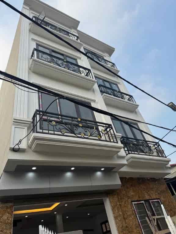 ĐẠI HƯNG, THANH TRÌ, 5 TẦNG, MỚI COONG, GARA Ô TÔ NGỦ TRONG NHÀ