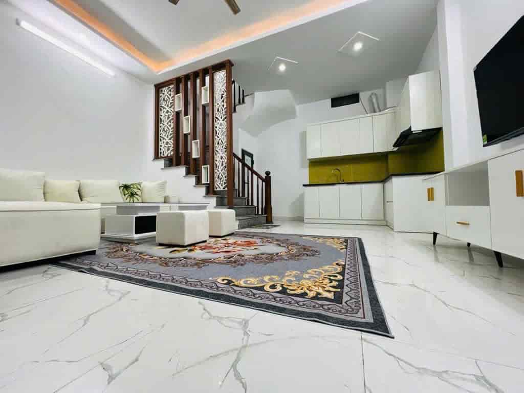 ĐẠI HƯNG, THANH TRÌ, 5 TẦNG, MỚI COONG, GARA Ô TÔ NGỦ TRONG NHÀ