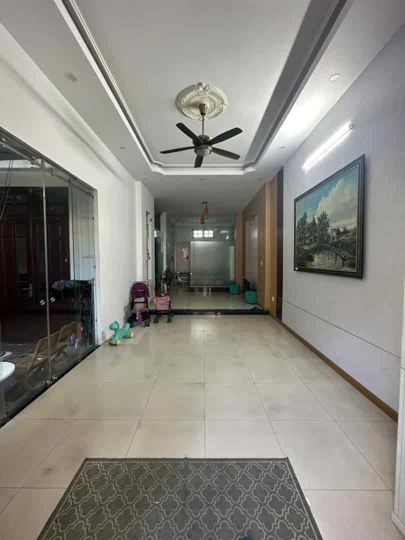 MẶT TIỀN KINH DOANH ĐƯỜNG 33m SÂN BAY ĐÀ NẴNG 300m2 sử dụng CHỈ 11 TỶ NHỈNH