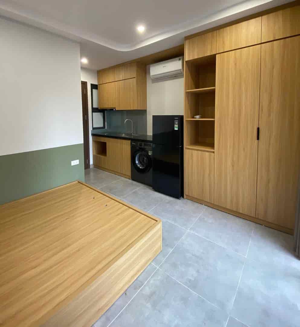 Cực hiếm, Căn hộ Studio cao cấp 25m2 mới khai trương ở phố 8/3, Hai Bà Trưng, Có máy giặt riêng
