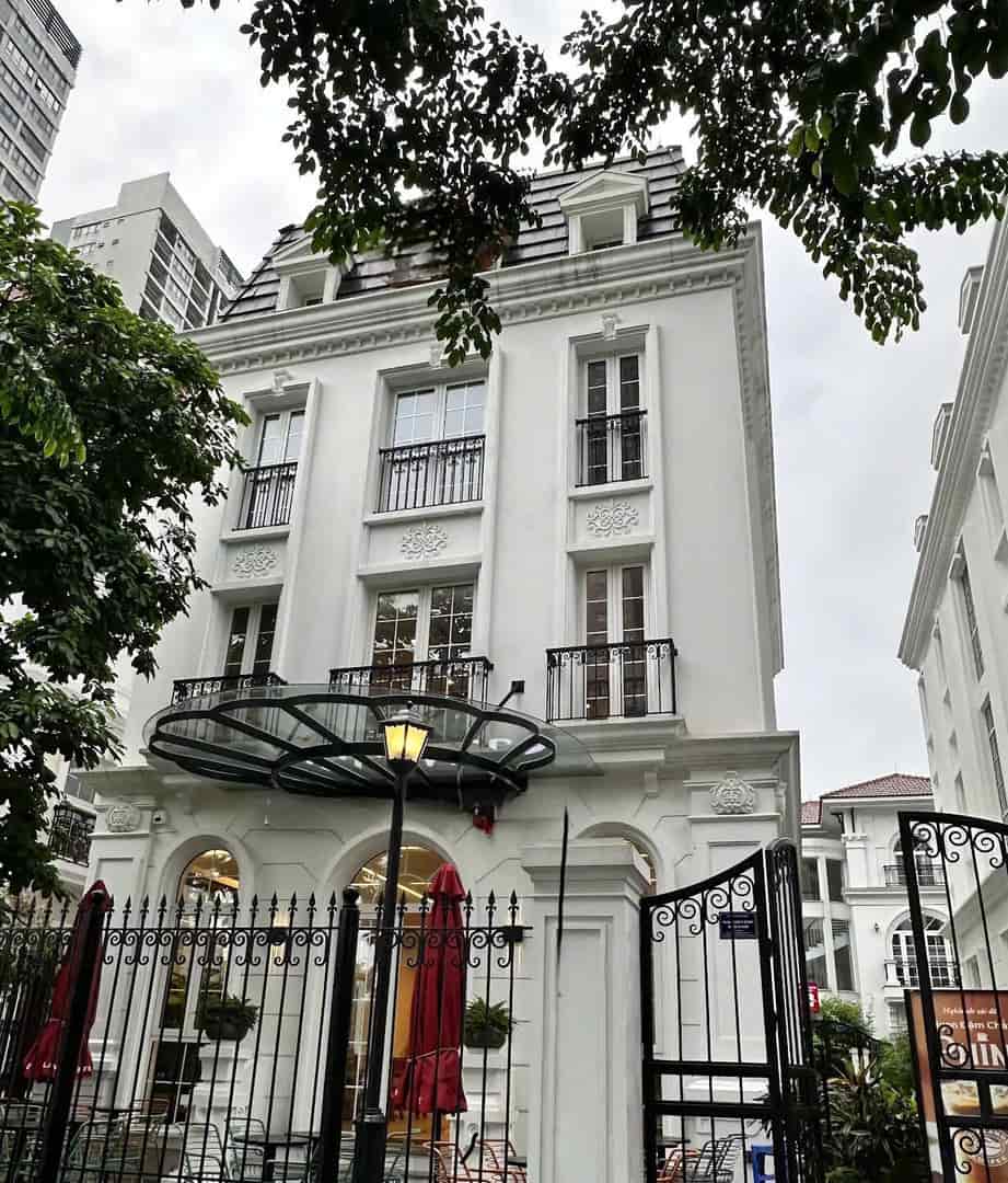 BÁN BT ĐƠN LẬP EMBASSY GARDEN, GIÁ 188 TỶ, CHO THUÊ DÒNG TIỀN 2TỶ/NĂM