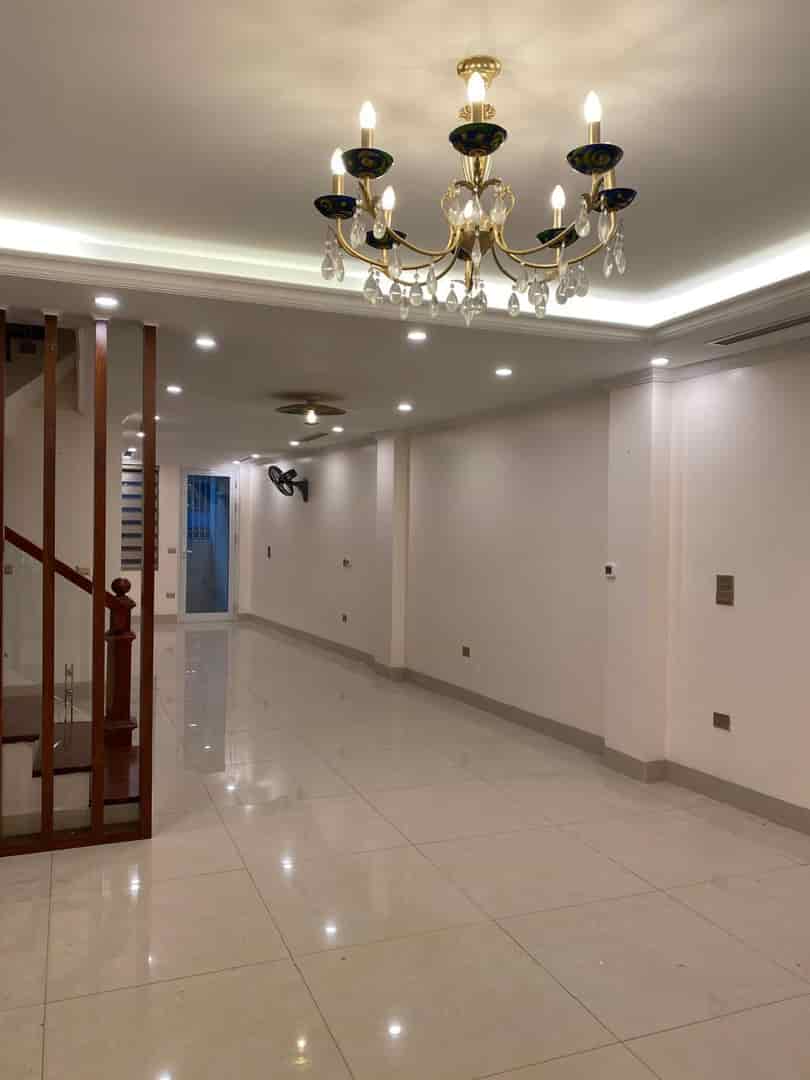 Mặt Phố VIP Nhật Chiêu, Tây Hồ, View Hồ tây, 108m2 5T Thang Máy, MT 7m, Chỉ 84 Tỷ