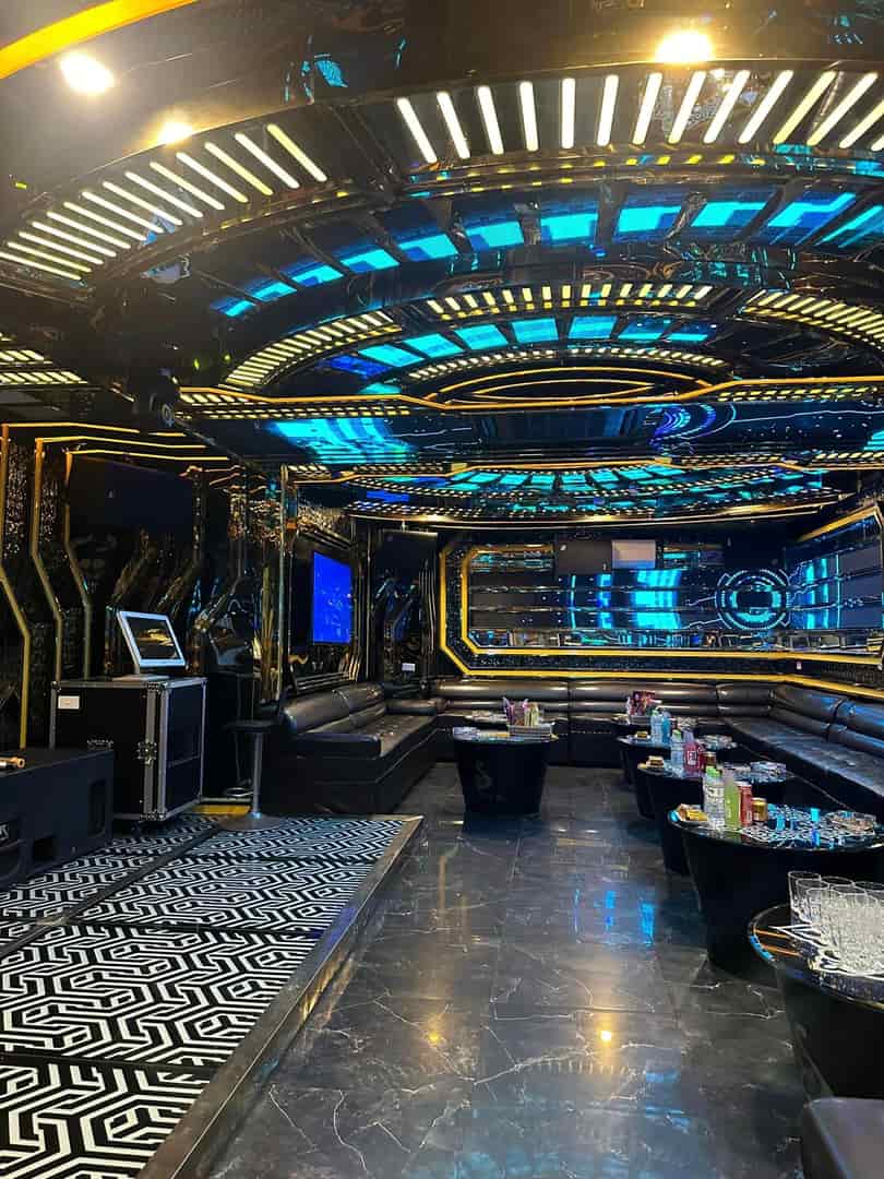 ⚜️Mặt Phố VIP Trần Thái Tông, 86m2 10T Thang máy, MT 7.5m, Lô góc 3 thoáng, Chỉ 75 Tỷ⚜️