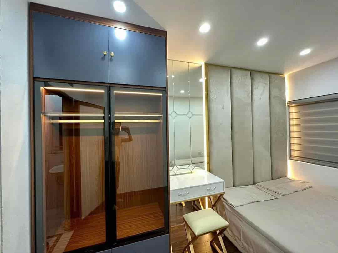 Cho thuê nhà Nguyễn Lương Bằng 28m2, 5 tầng, 3 ngủ khép kín, 13.5tr