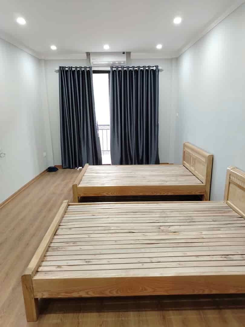 Cho thuê nhà nguyên căn mới Giáp Bát, 5 tầng, 40m2, 3 ngủ khép kín, 12 Triệu