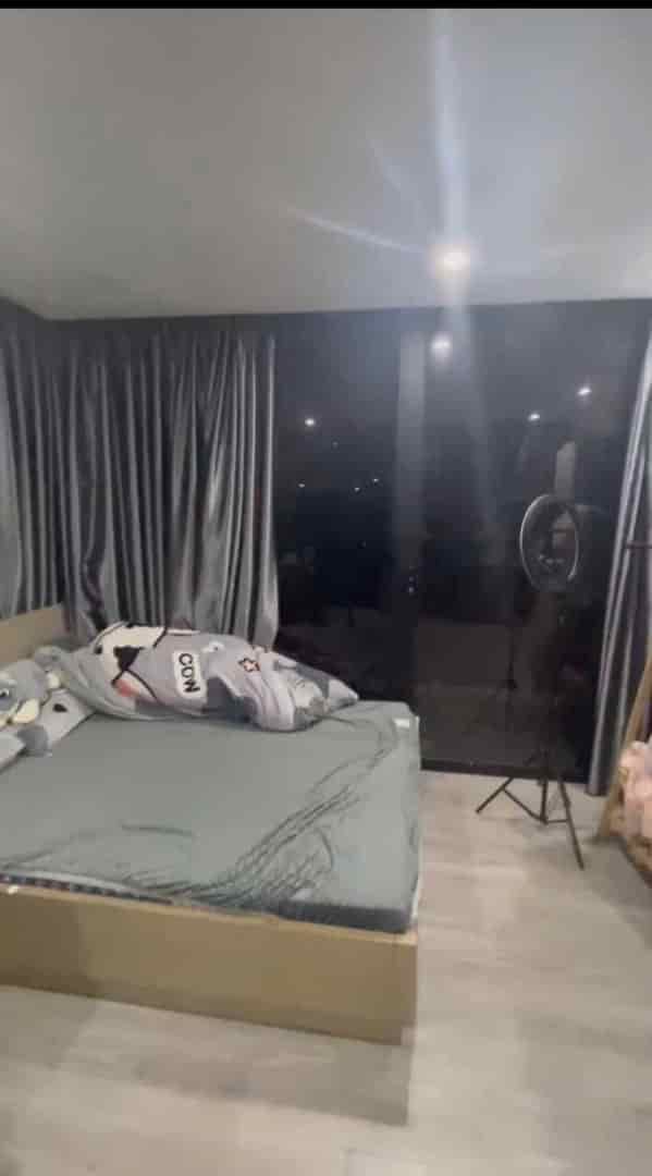 Cho thuê nhà Phố Lê Duẩn, 5 tầng x 40m2, 5PN, 14 Triệu ở hộ gia đình